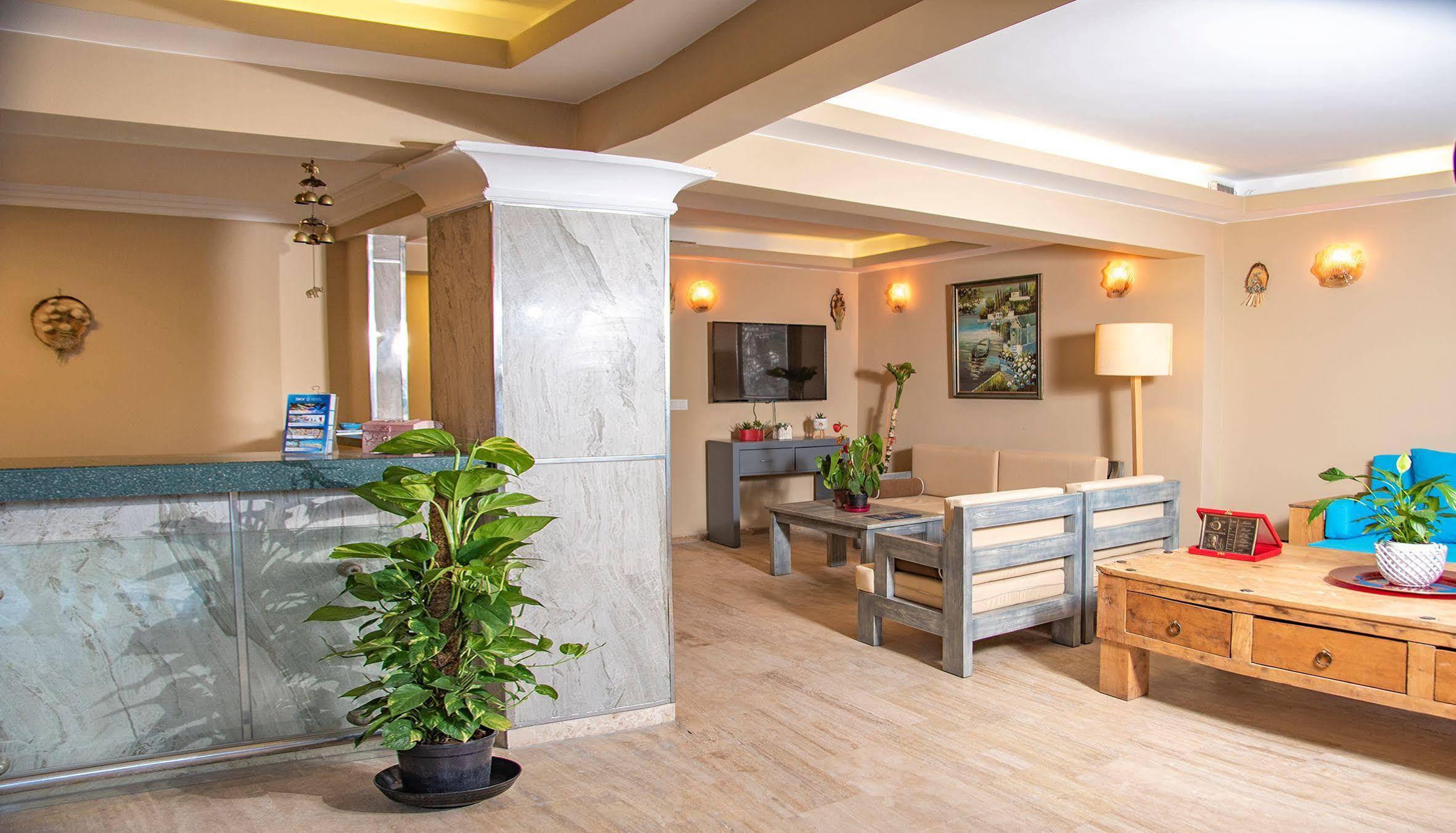 Blue Bay Beach Hotel (Adults Only) Битез Экстерьер фото
