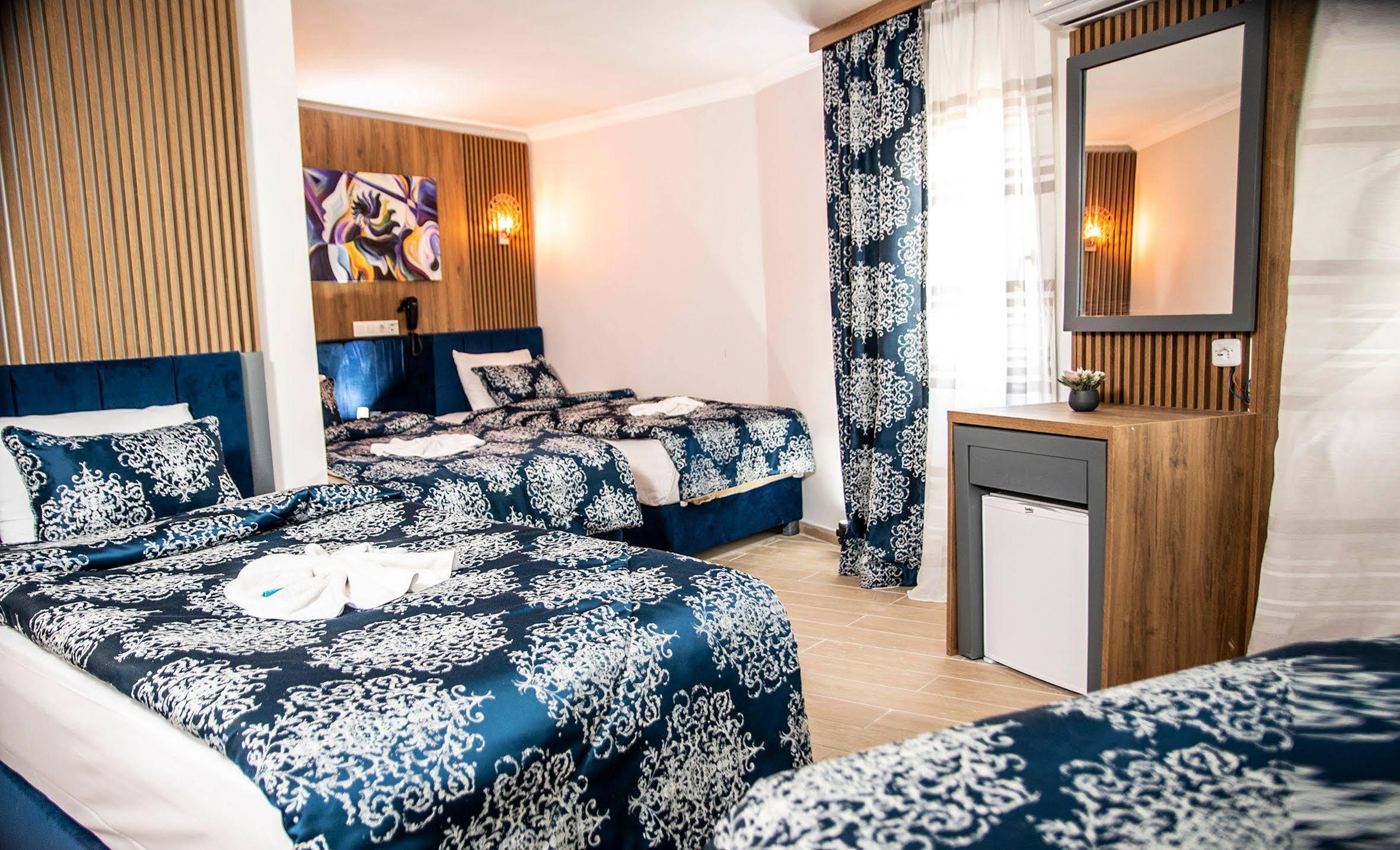 Blue Bay Beach Hotel (Adults Only) Битез Экстерьер фото